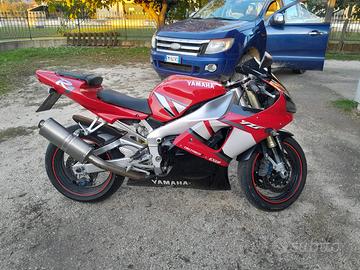 Yamaha r1 2001