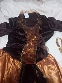 costume Carnevale o storico stile 1700