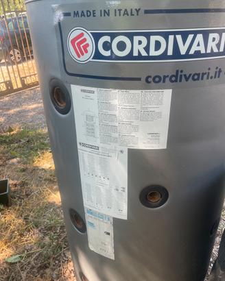 Accumulatore 300 litri da riparare