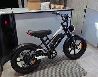 Bici  Elettrica tipo Moto Nuova!!