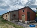 due-locali-ad-uso-deposito-campobasso