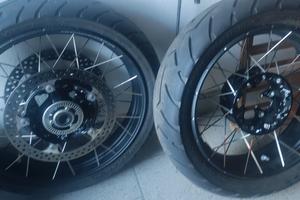 Cerchi a raggi BMW R1300GS