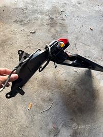 Cbr 600 rr porta targa