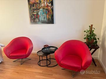 coppia poltrone girevoli egg chair rosse