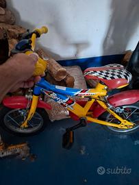 Bicicletta per bambini con rotelle