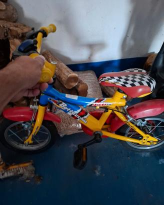 Bicicletta per bambini con rotelle