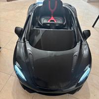Auto a batteria McLaren 720S
