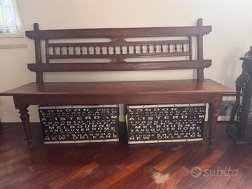 Panchina in legno anticata