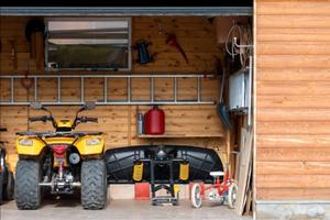 Magazzino deposito cantina garage