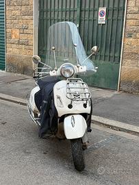 Piaggio Vespa 300 GTS - 2019