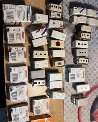 Stock Materiale Elettrico Misto