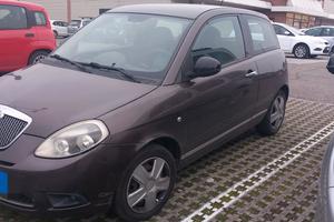 Ypsilon 1.3 MJT  75 CV Diva