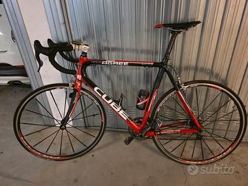 bici da corsa cube