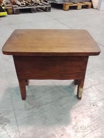 Scrivania con cassetto e piano girevole