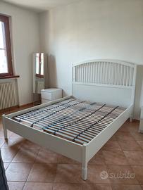 Letto matrimoniale 