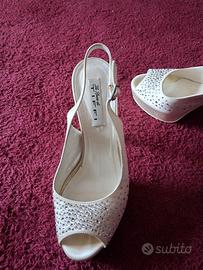 Scarpe con cristalli swarovskij