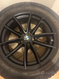 set 4 cerchi BMW con Pirelli Winter