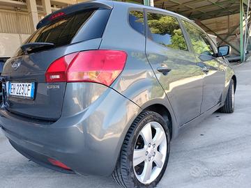 kia venga/hiunday IX20 CDRI 1.4 DIESEL 2011