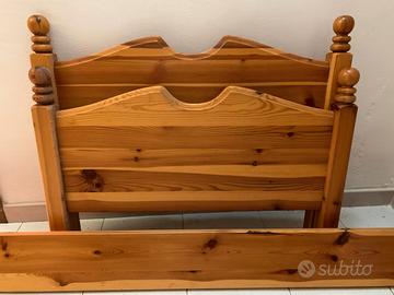 letto singolo in legno massello