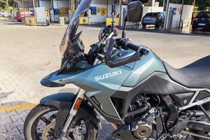 Suzuki vstrom 800 SE  Aprile 2024 18000km 