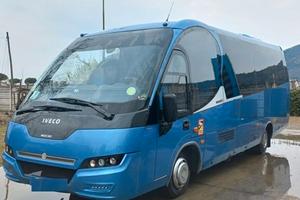 INDCAR IVECO MAGO 2 posti 29+1+1 ANNO 2015 EURO 6
