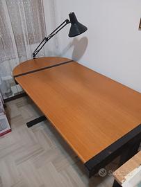 2 SCRIVANIE CON CASSETTIERA