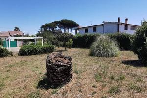Villa di 370 m² con 5 locali e box auto doppio a A