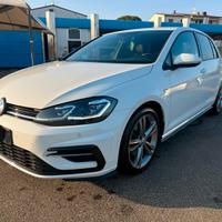 Volkswagen Golf 7.5 R-line 1.6 TDI 115cv