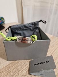 Braccialetto firmato 