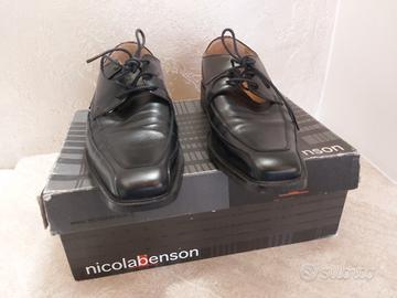 Scarpe Nicola Benson allacciate eleganti da uomo.