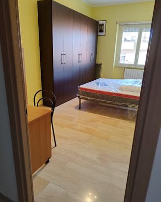 Stanza singola + bagno nel centro di Aprilia