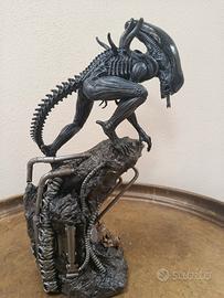 statua alien Xenomorfo 32 cm 