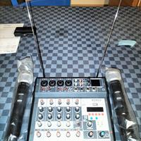 Mixer 4/6 canali con microfoni incorporati