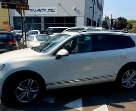 Volkswagen Touareg 3.0 TDI 245 CV tiptronic BlueMo