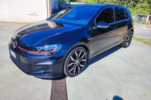 Volkswagen Golf GTI Performance – 2019 – 245CV