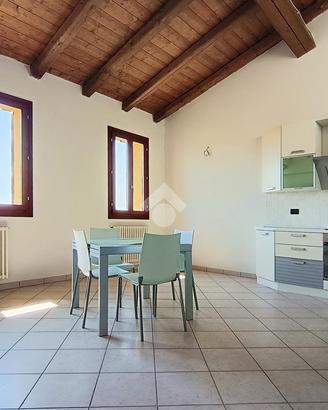 3 LOCALI A MOLINELLA
