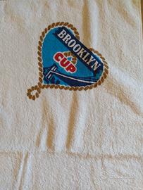 Brooklyn Cup grande asciugamano 