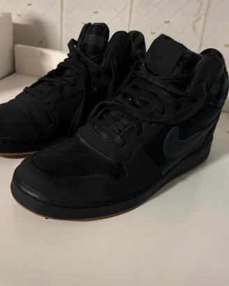 Nike Court Borough Mid Winter nere – n. 44