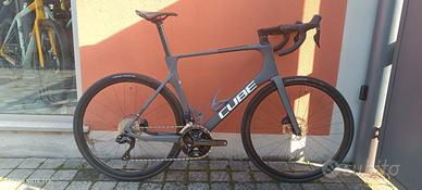 CUBE AGREE C:62 105 Di2 12s Tg* 60 