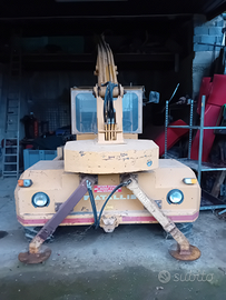 Caricatore con ragno