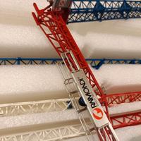 Modellino di gru edile Raimondi  1:87