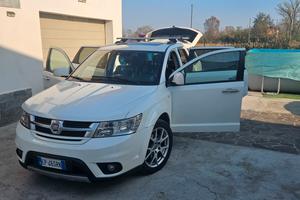 fiat freemont 2012  235km