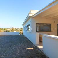 VILLA A SCHIERA A OSTUNI