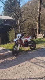 kit plastiche  beta bianche 125 2020 2022