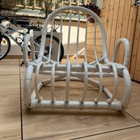 Poltrona in vimini bianca