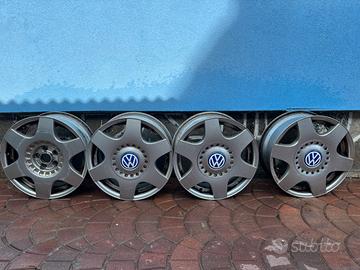 4 Cerchi in lega 16" Originali VW New Beetle/golf4