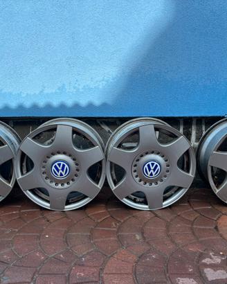 4 Cerchi in lega 16" Originali VW New Beetle/golf4