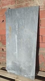 Vecchio marmo per mobile credenza