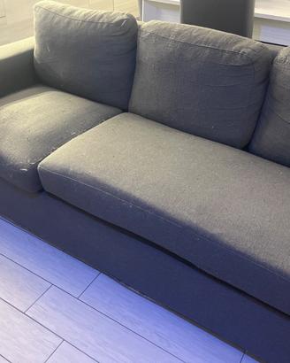 Divano 3 posti grigio scuro moderno – Ottime condi