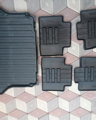 Tappetini in gomma + altre cosi per Nissan xtrail